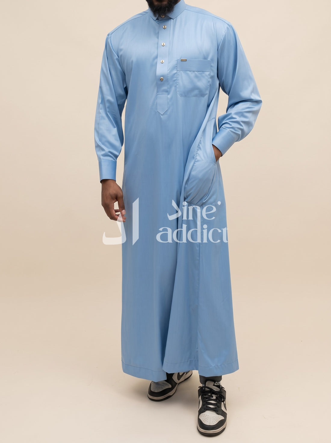 Qamis chemise Adam avec pantalon Zein, vue portée de face