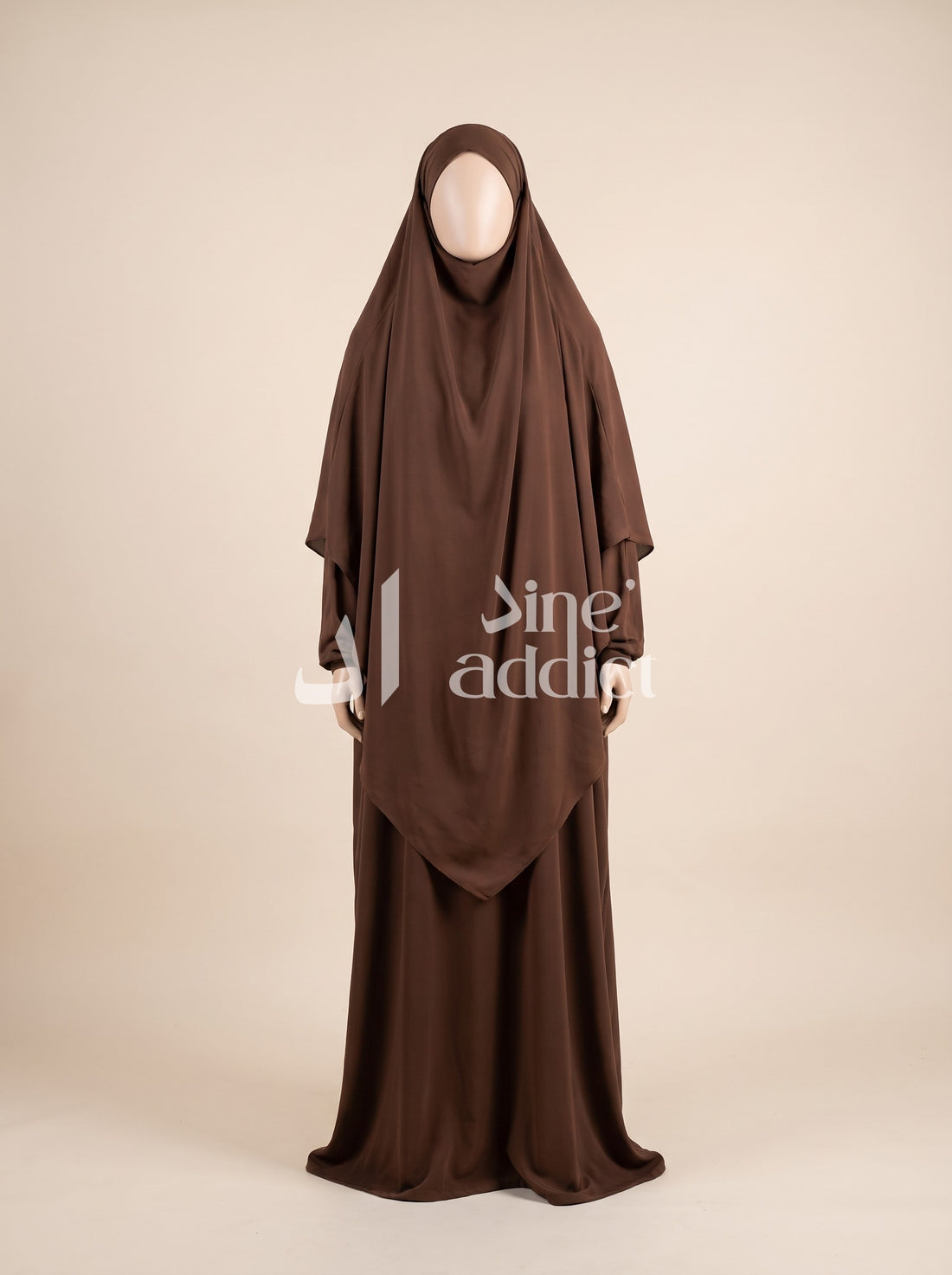 Khimar Mousseline 3 Voiles – Élégance et Confort au Quotidien, vue portée de face