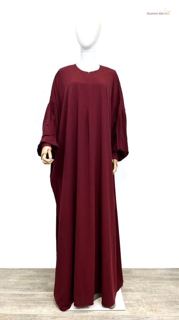 Abaya Oummi Abi – Manches Bouffantes Bordeaux