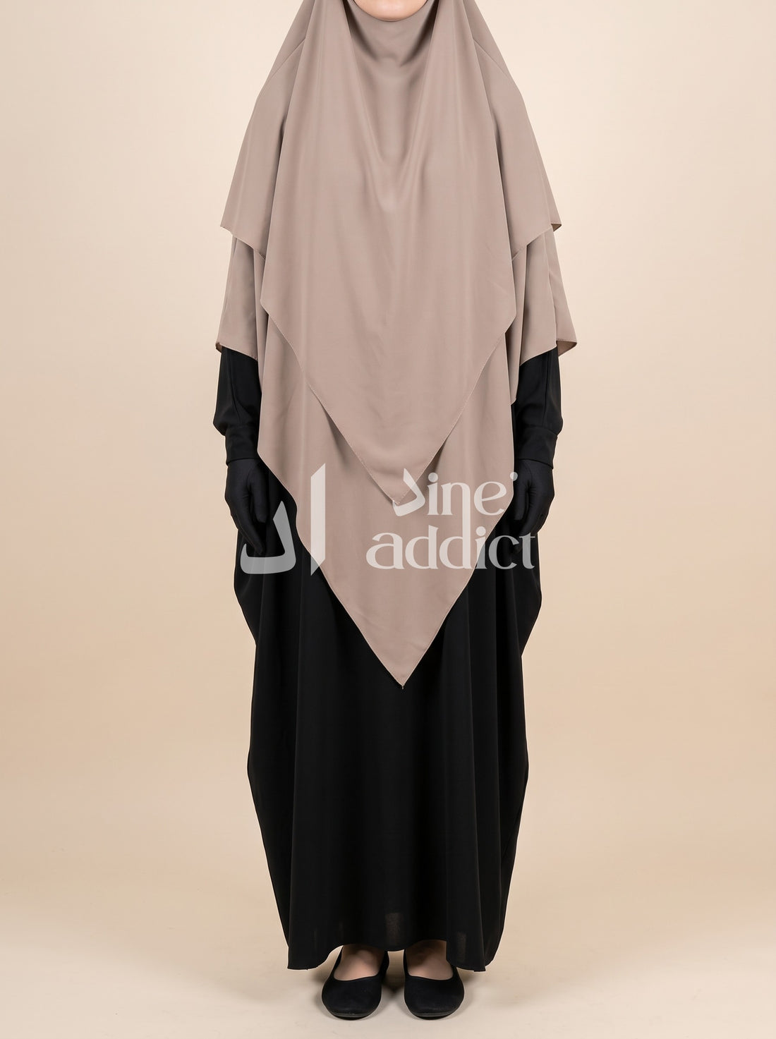 Khimar Mousseline 3 Voiles – Élégance et Confort au Quotidien, vue portée de face