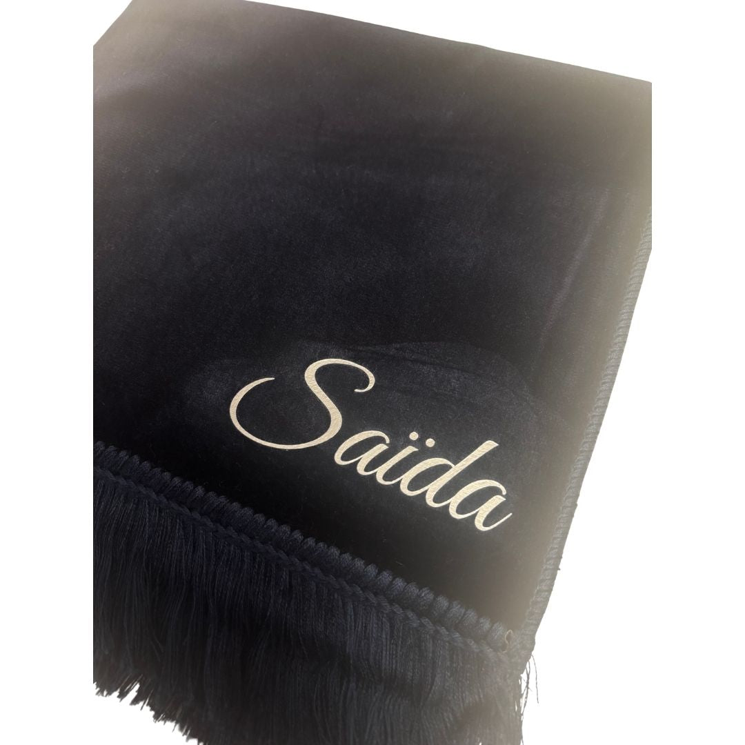 Tapis noir + Prénom personnalisé
